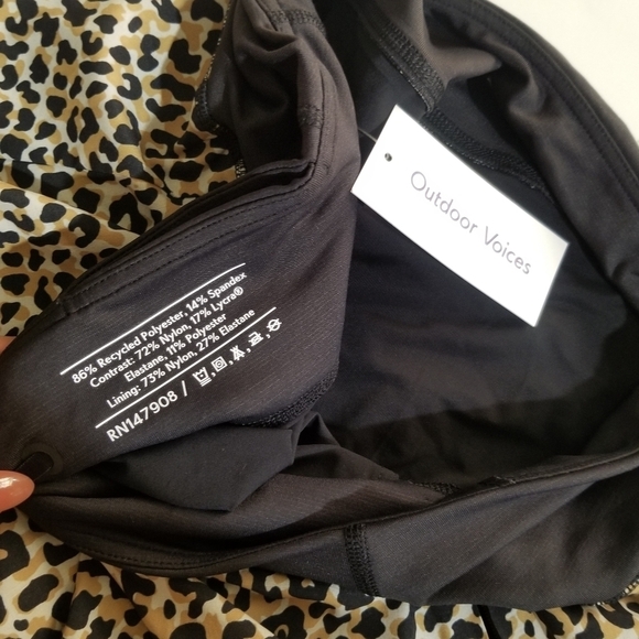 Outdoor Voices Leopard Hudson 2.5" Shorts XL - Picture 14 of 16